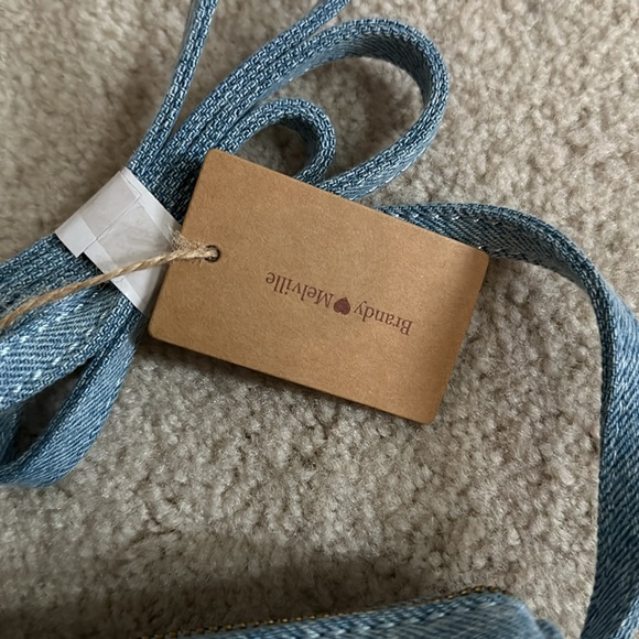 New with tag brandy melville denim chambray CYLINDER PURSE - Picture 3 of 8